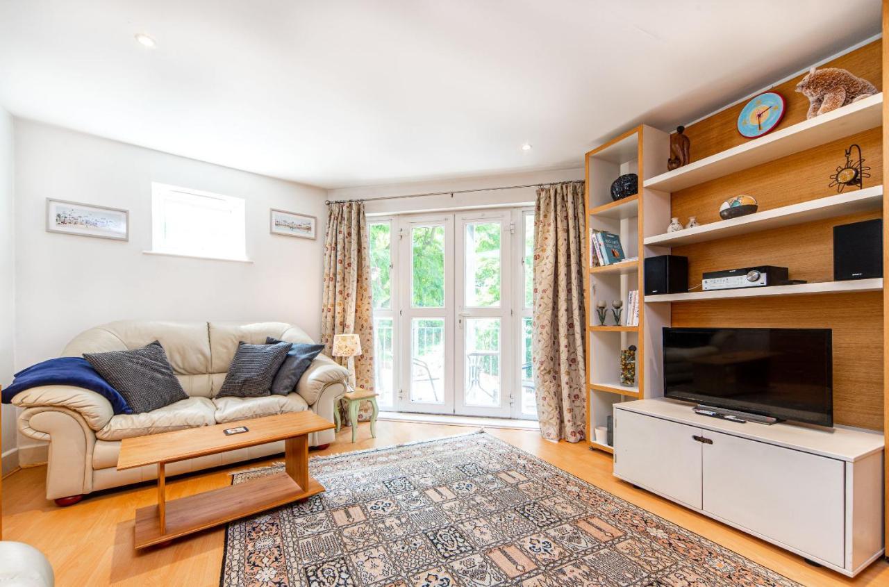Pass The Keys Delightful Apartment Close To River In Se16 伦敦 外观 照片