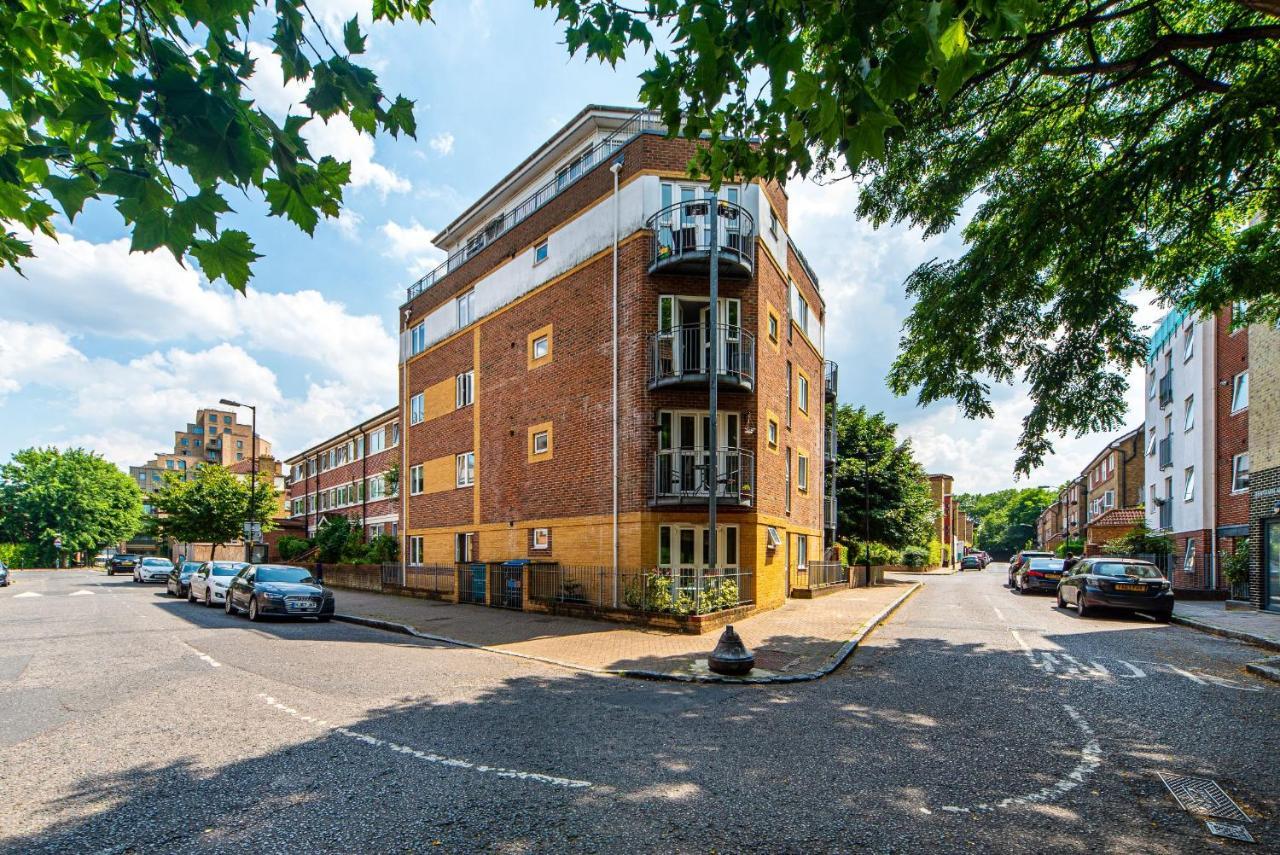 Pass The Keys Delightful Apartment Close To River In Se16 伦敦 外观 照片