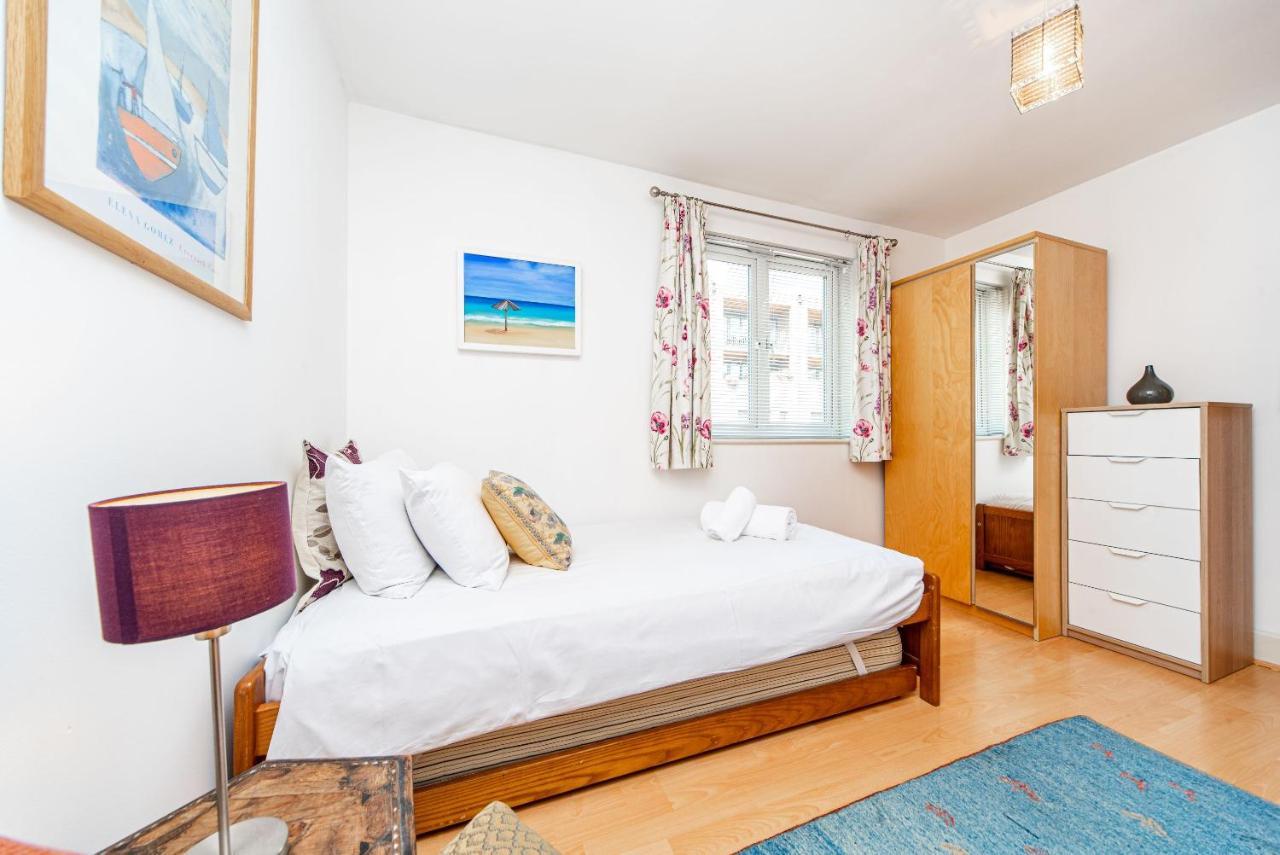 Pass The Keys Delightful Apartment Close To River In Se16 伦敦 外观 照片